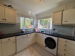 Fitted Kitchen- click for photo gallery